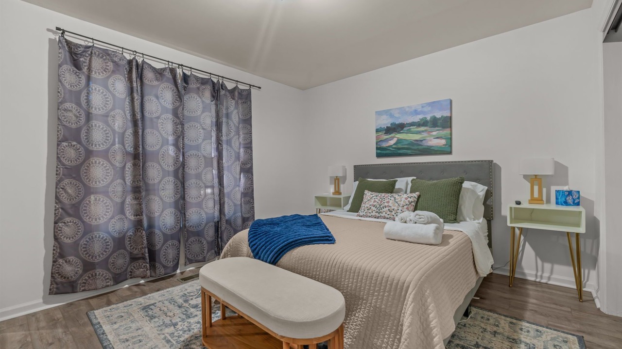 Photo of Bedroom in Olivia