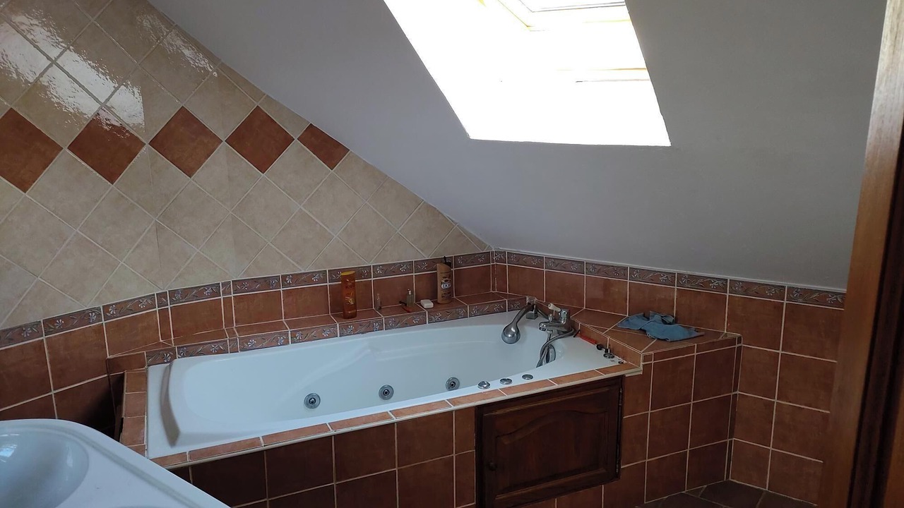 Photo of Bathroom in La Chapelle-aux-Naux