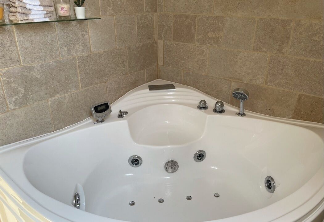 Photo of Bathroom in Estry