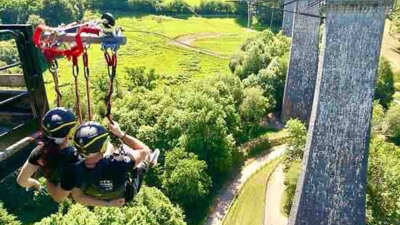 Photo of Others in Estry