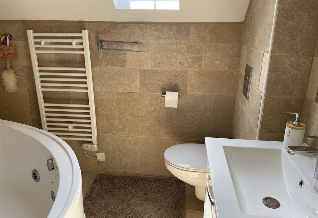 Photo of Bathroom in Estry