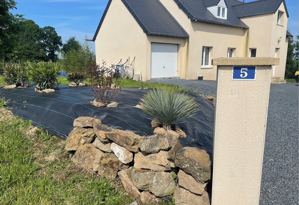 Photo of Outdoor in Estry