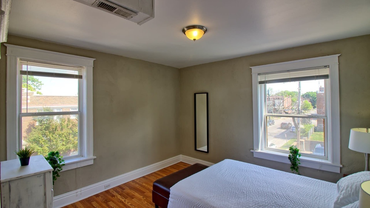 Photo of Bedroom in Tower Grove East