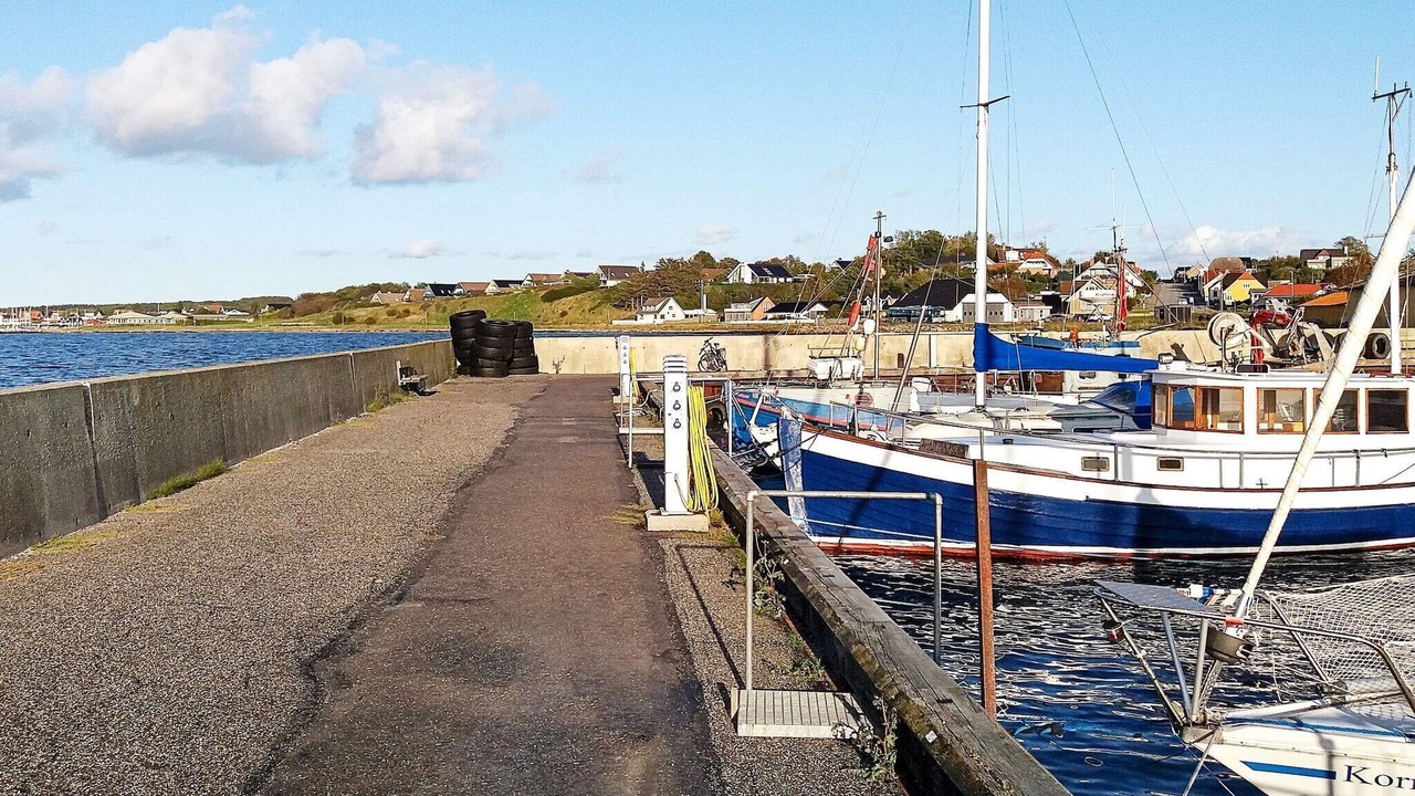 Photo of Others in Hvalpsund