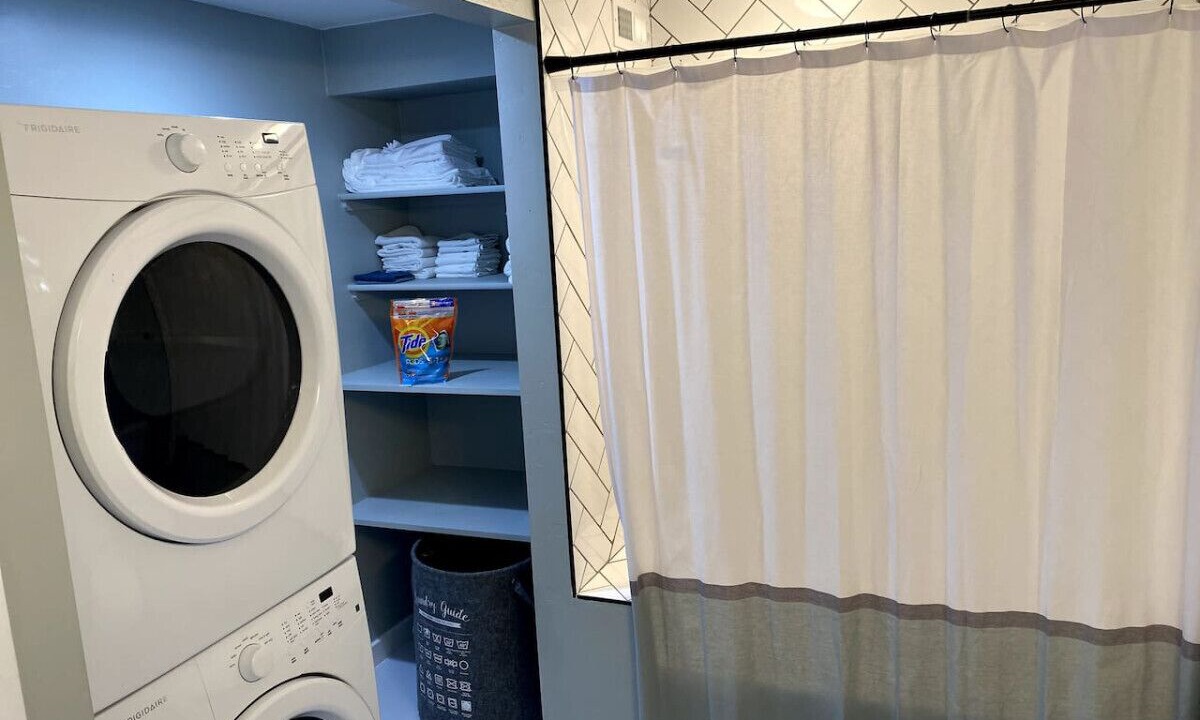 Photo of Bathroom in Sam Hughes