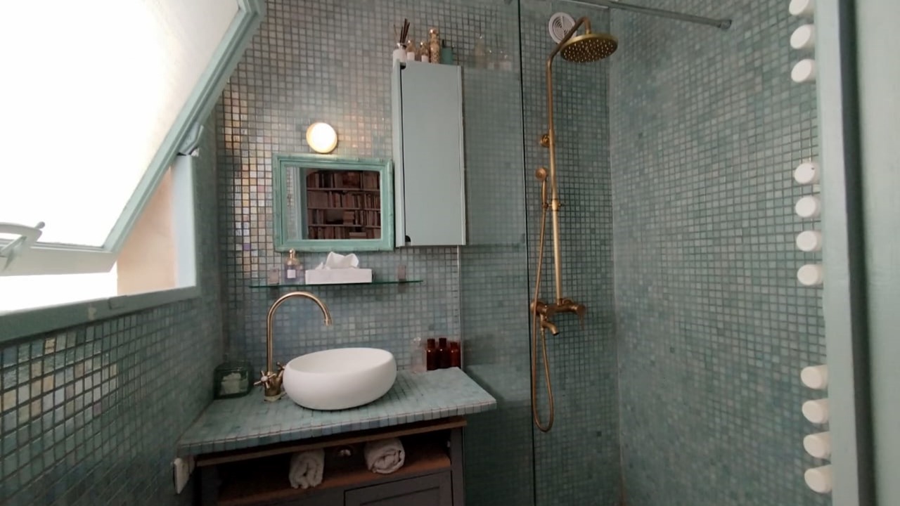 Photo of Bathroom in Val-de-Grace