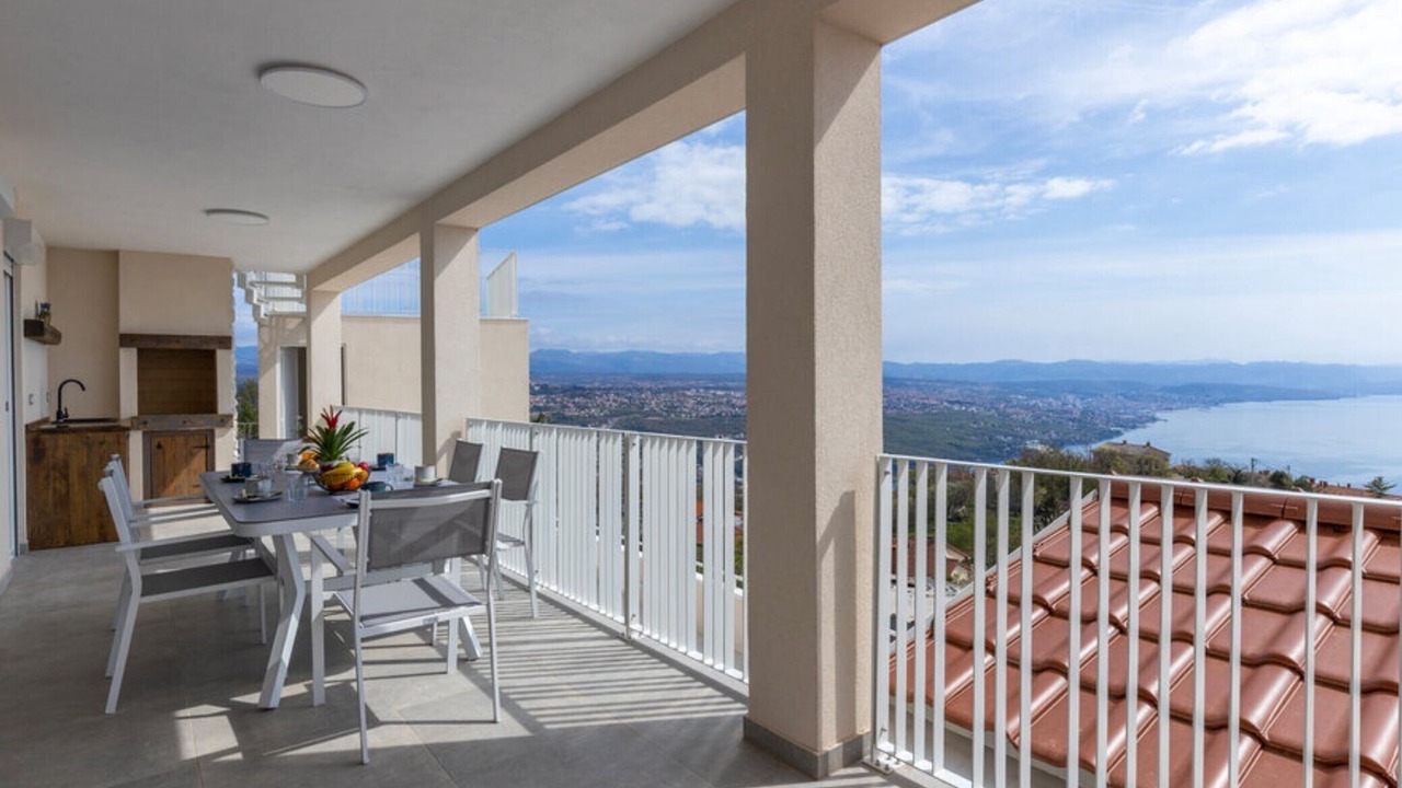 Photo of Patio Balcony in Bregi