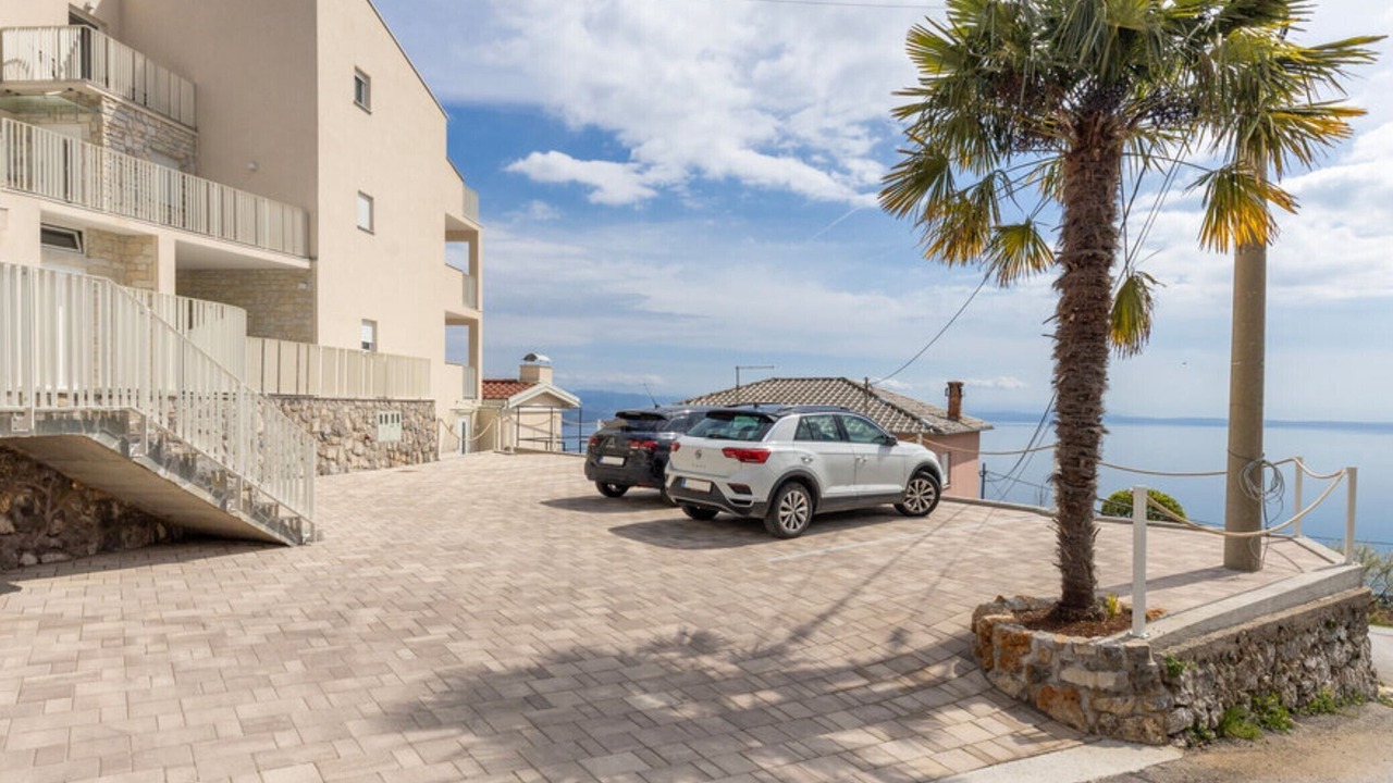Photo of Outdoor in Bregi