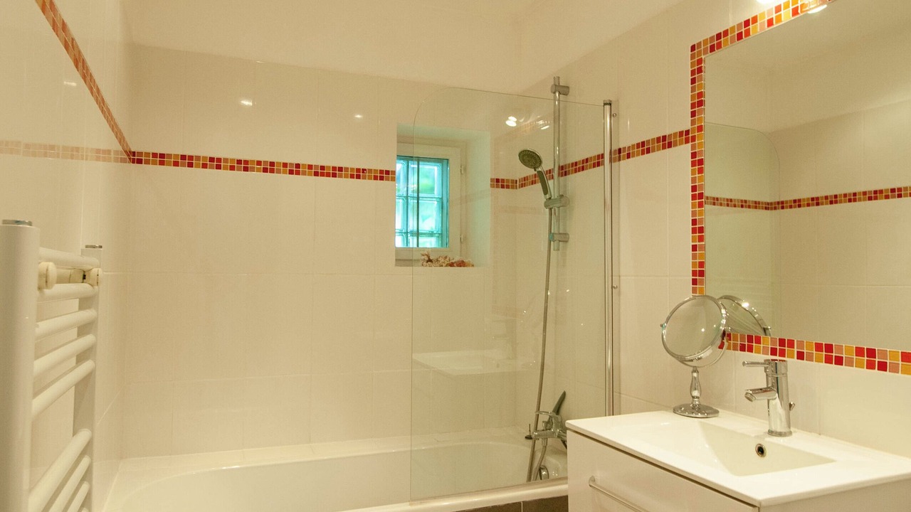 Photo of Bathroom in Epeigne-les-Bois