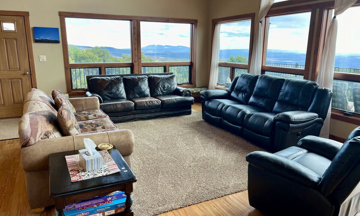 Photo of Livingroom in Spanish Valley