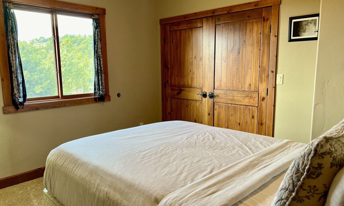 Photo of Bedroom in Spanish Valley