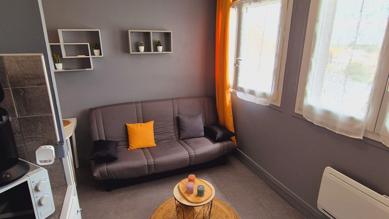 Photo of Livingroom in Avion