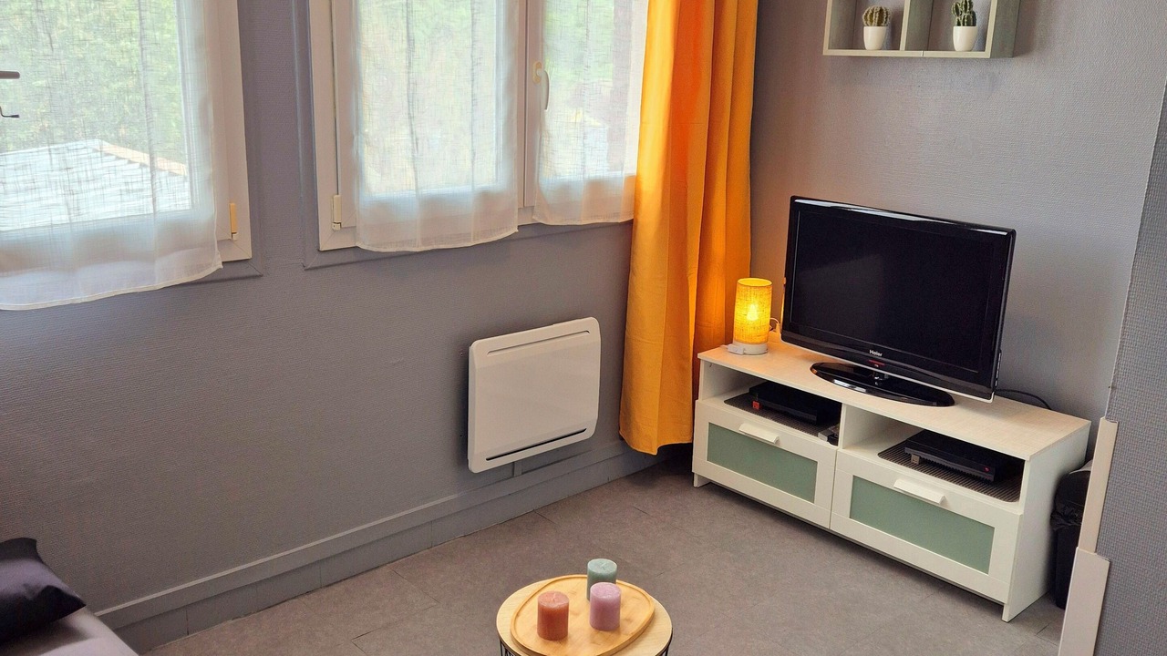 Photo of Bedroom in Avion