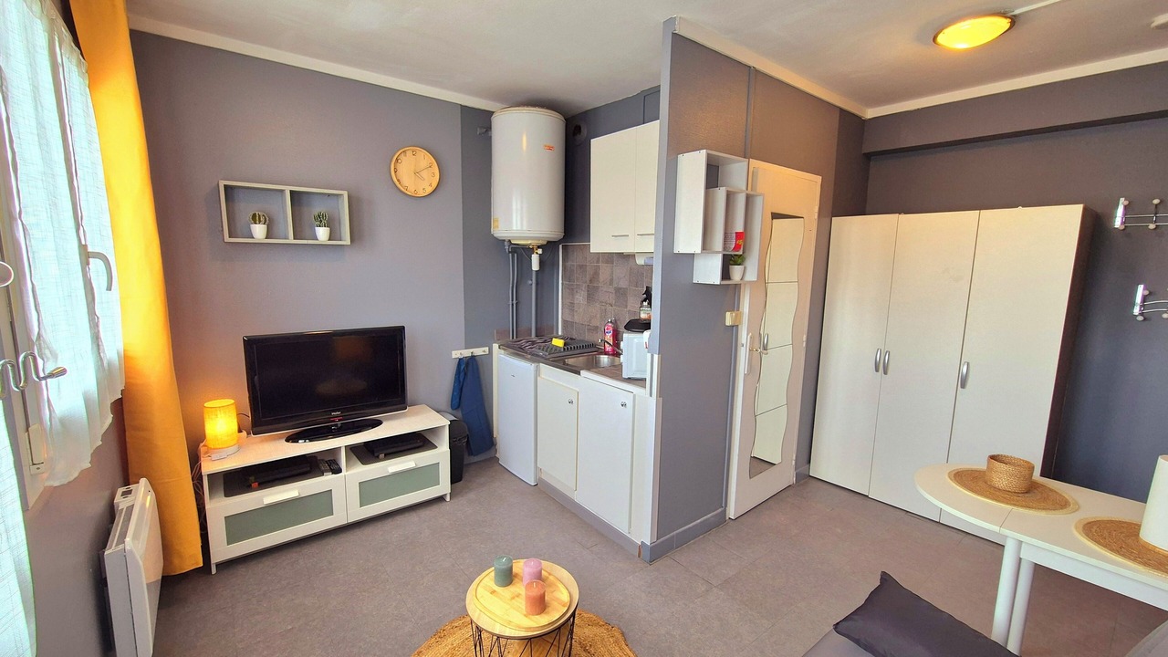 Photo of Livingroom in Avion