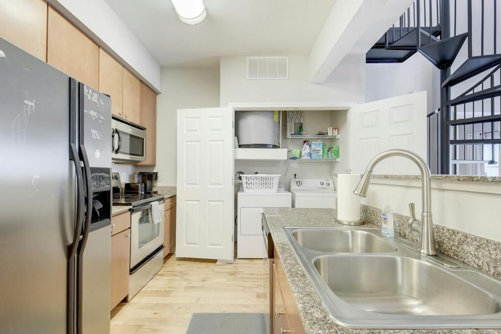 Photo of Kitchen in West Campus