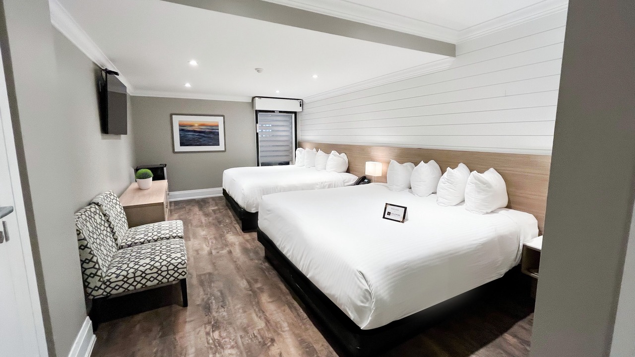 Photo of Bedroom in Grand Bend