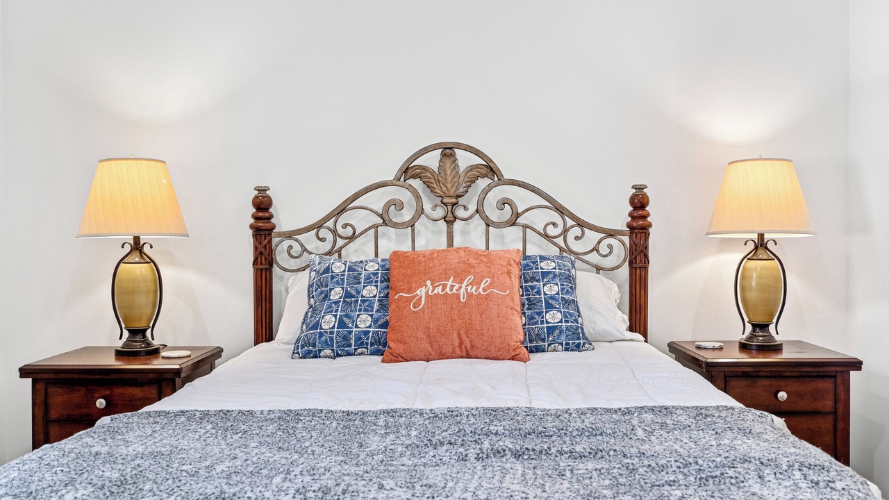 Photo of Bedroom in Lake Worth Corridor