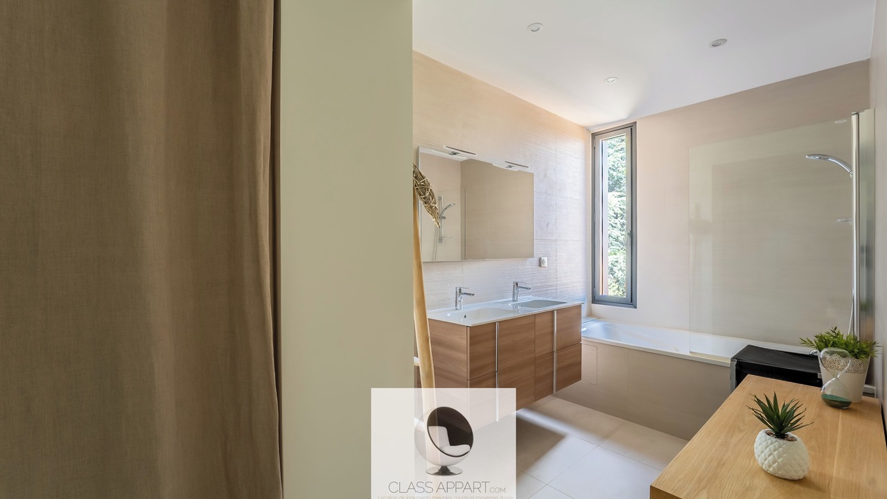 Photo of Bathroom in Castelnau-le-Lez