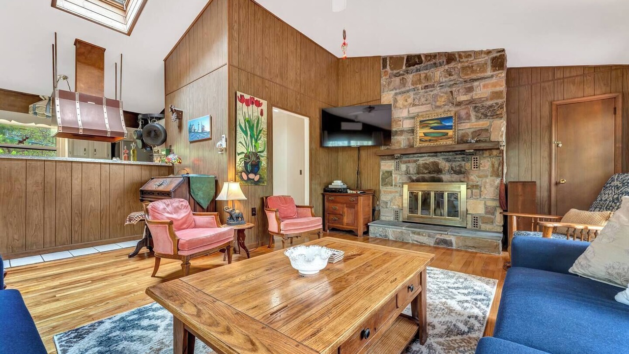 Photo of Bedroom in Long Pond