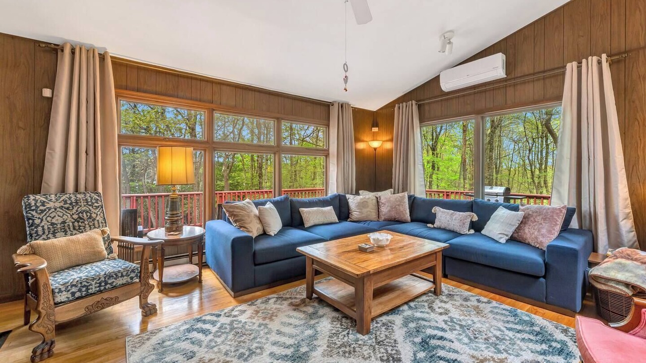 Photo of Bedroom in Long Pond