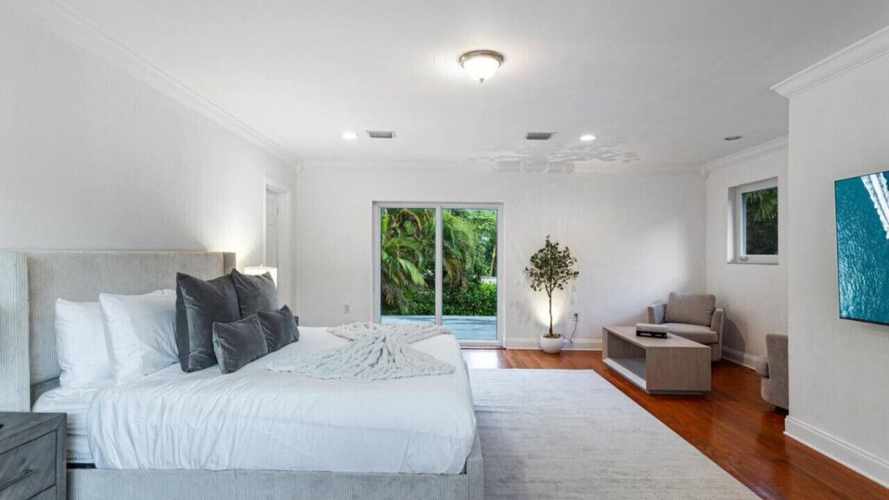 Photo of Bedroom in El Portal