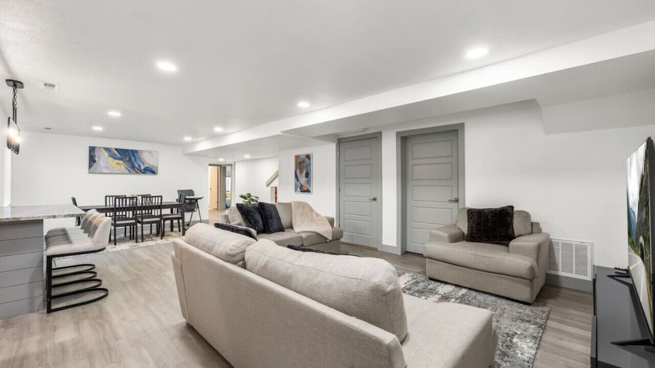 Photo of Livingroom in Saratoga Springs