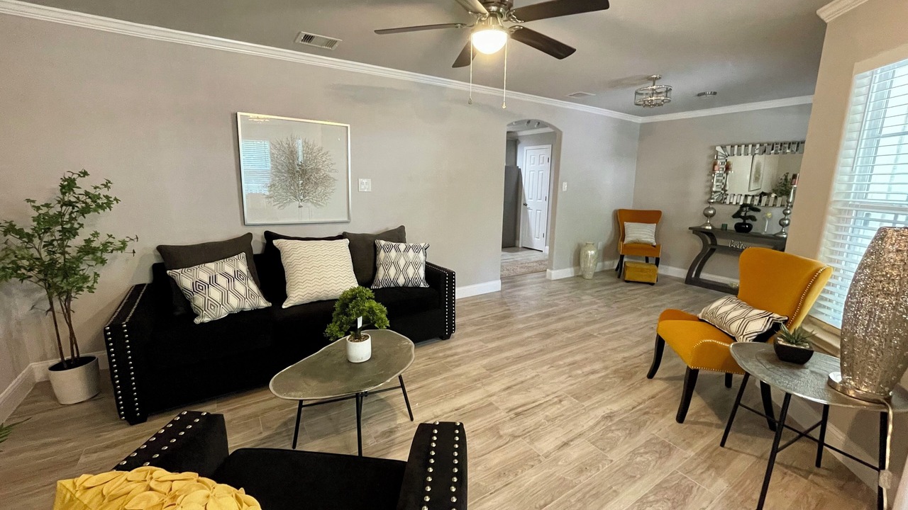 Photo of Livingroom in Cape Royale
