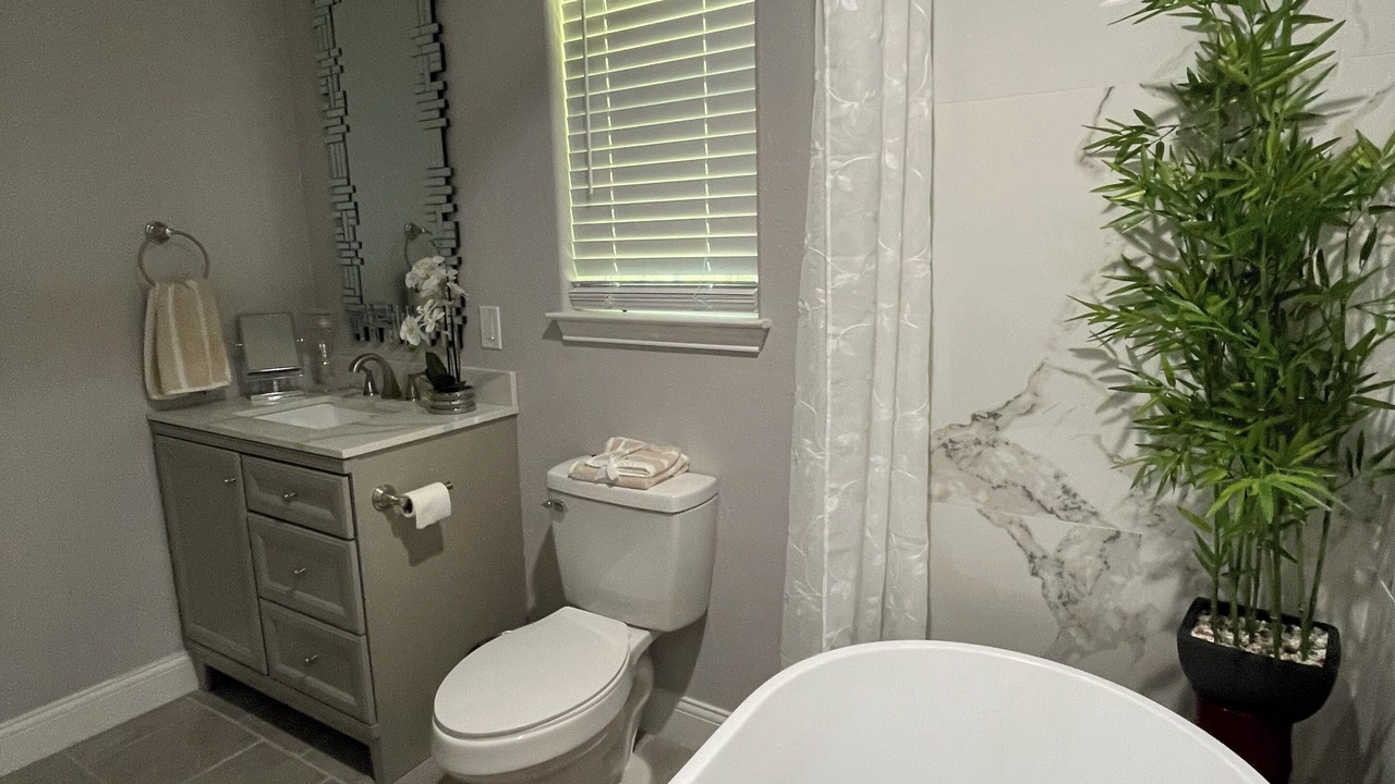 Photo of Bathroom in Cape Royale