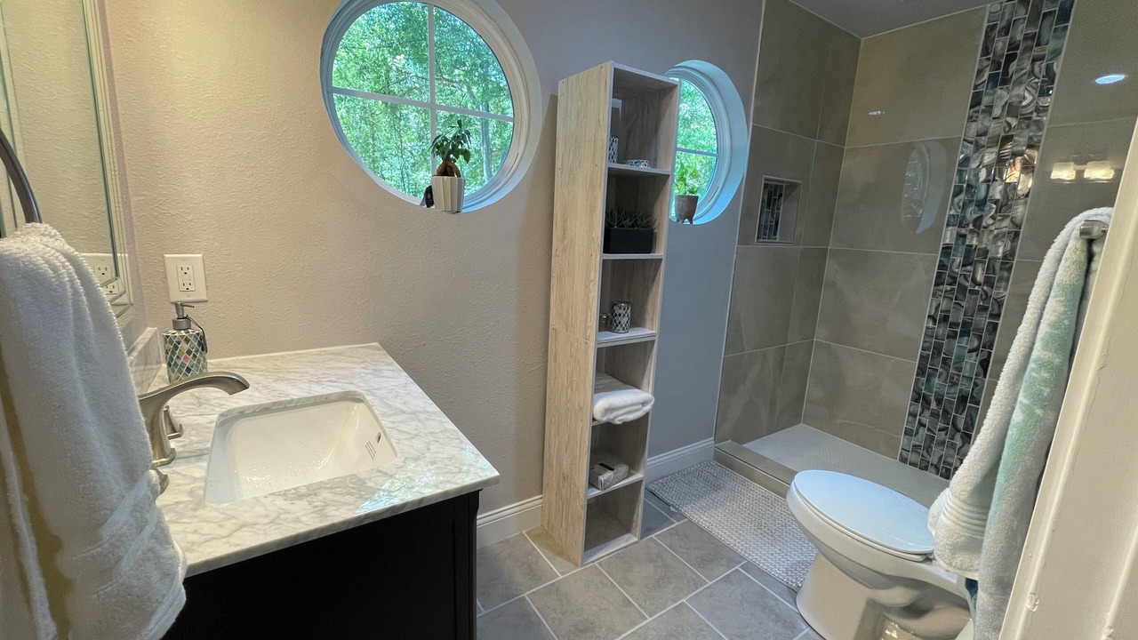 Photo of Bathroom in Cape Royale