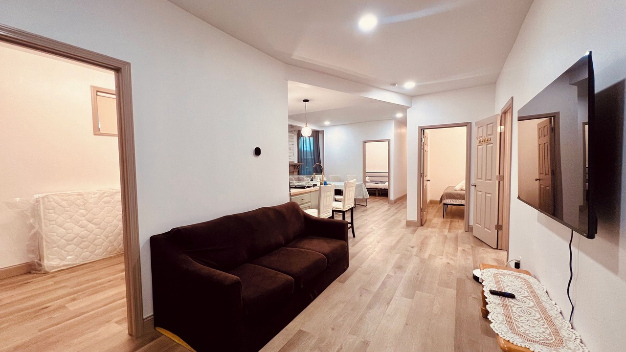 Photo of Livingroom in Downtown Niagara Falls