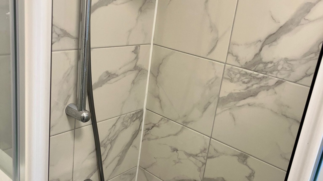 Photo of Bathroom in Fives