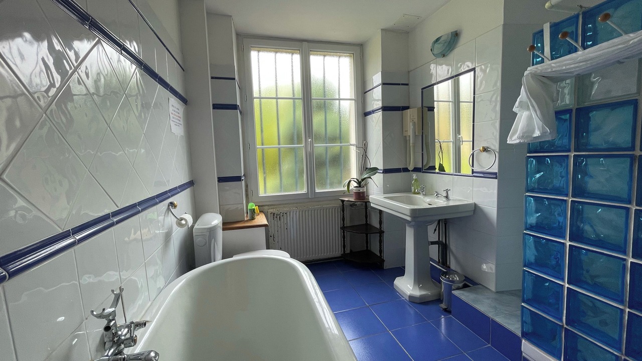 Photo of Bathroom in Pressigny-les Pins