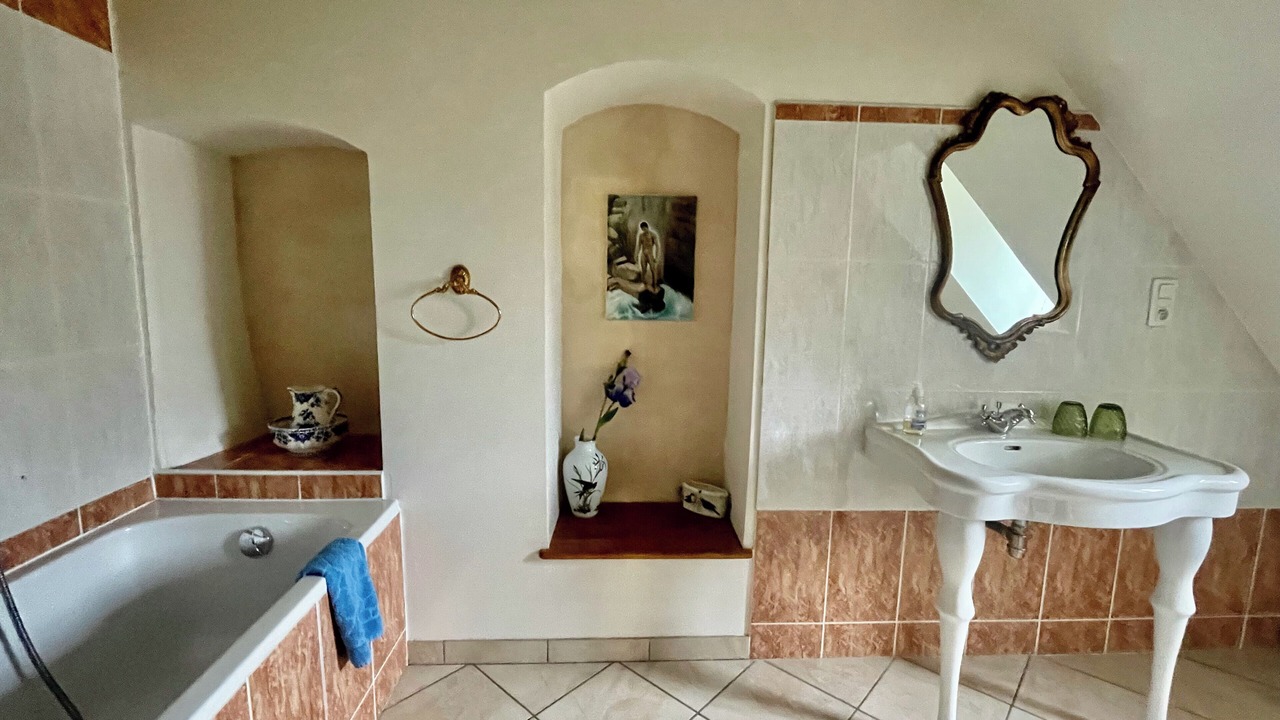 Photo of Bathroom in Pressigny-les Pins