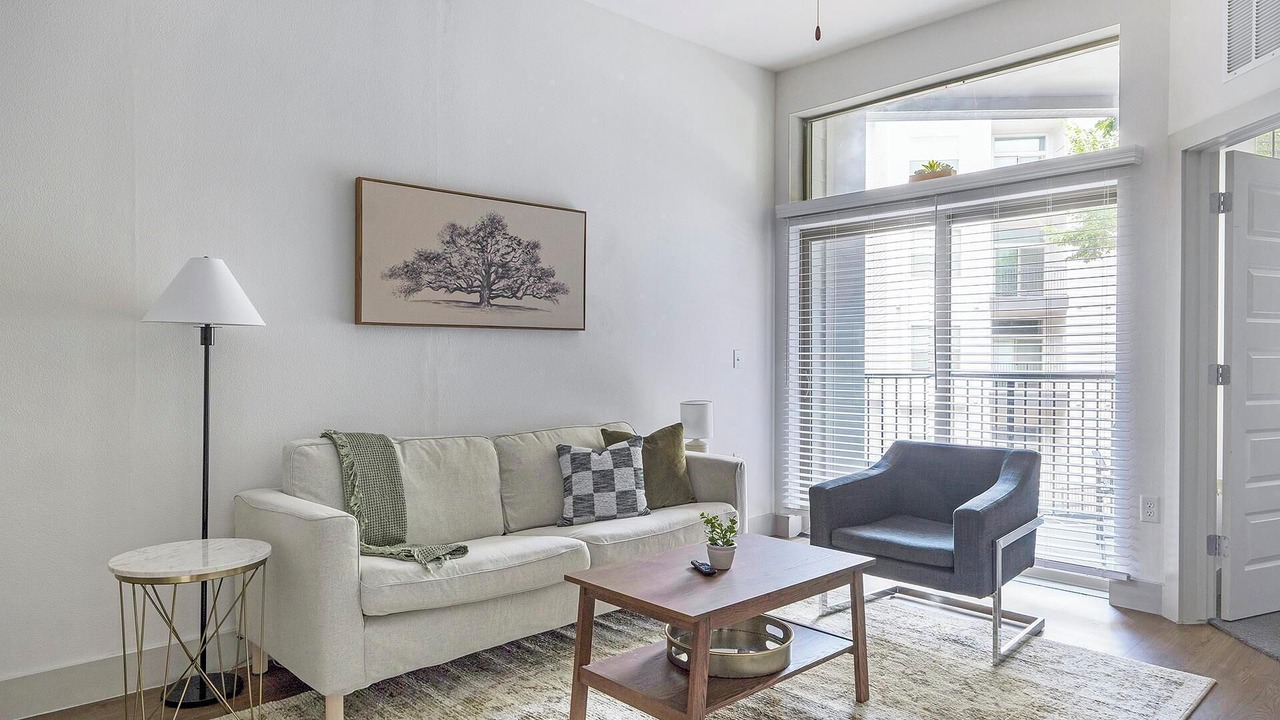 Photo of Livingroom in Montopolis