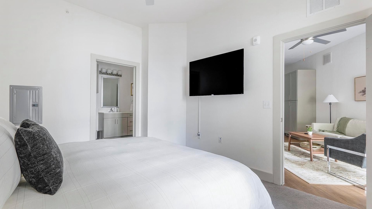 Photo of Bedroom in Montopolis