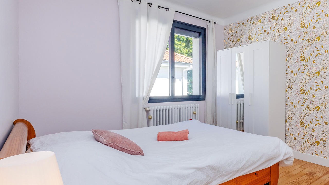 Photo of Bedroom in Montauban