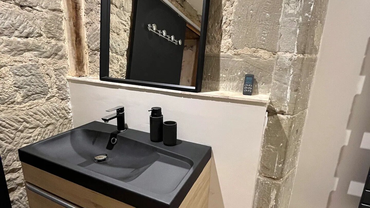 Photo of Bathroom in Alzonne