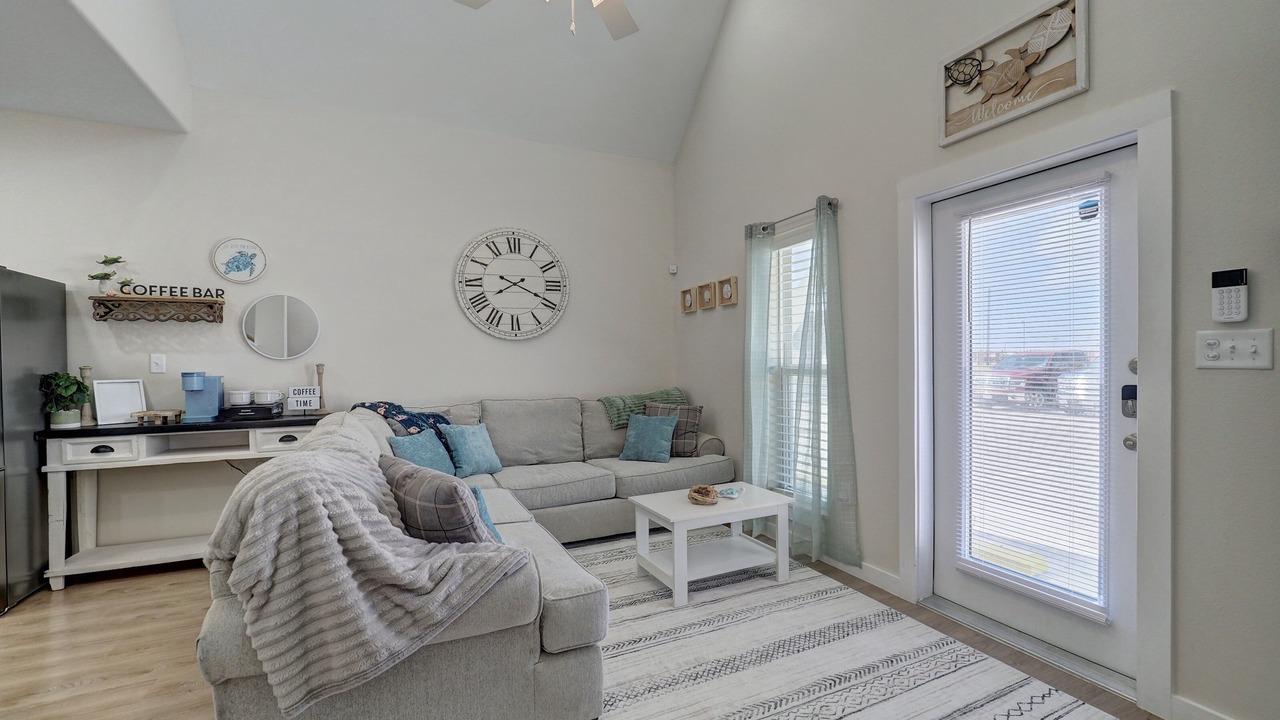 Photo of Livingroom in Corpus Christi