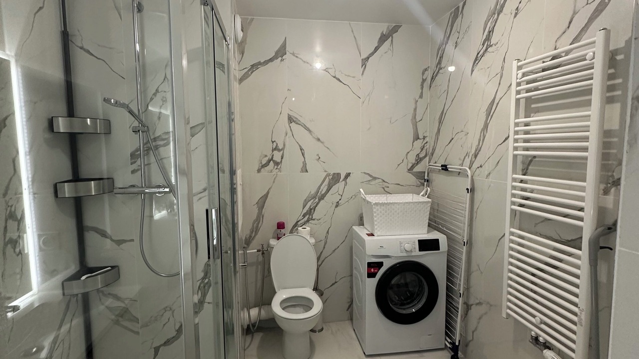 Photo of Bathroom in Cergy