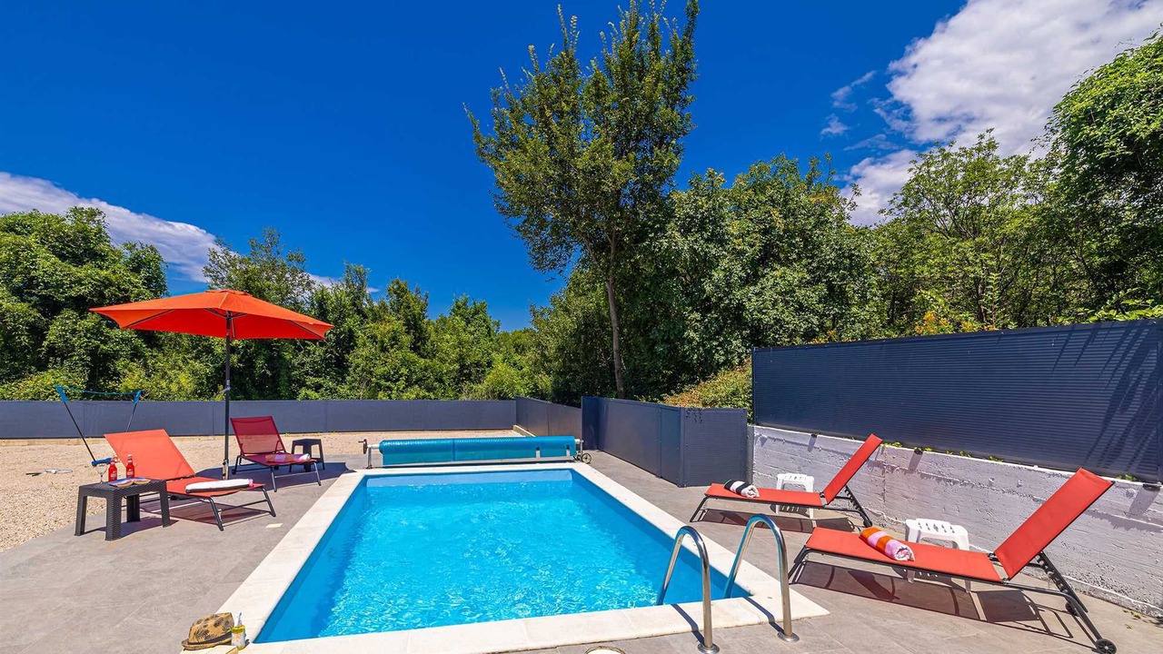 Photo of Outdoor in Kras