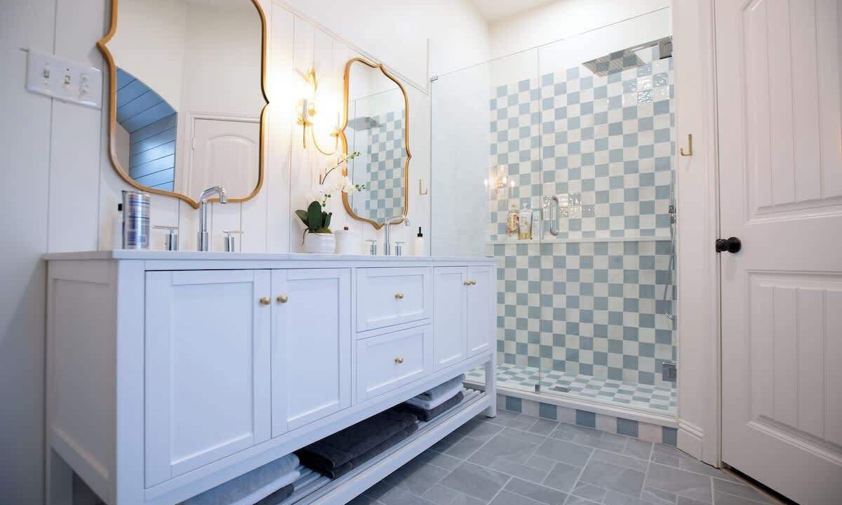 Photo of Bathroom in Royse City