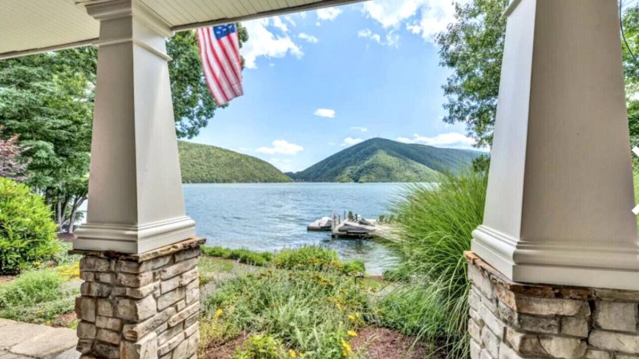 Photo of Outdoor in Huddleston