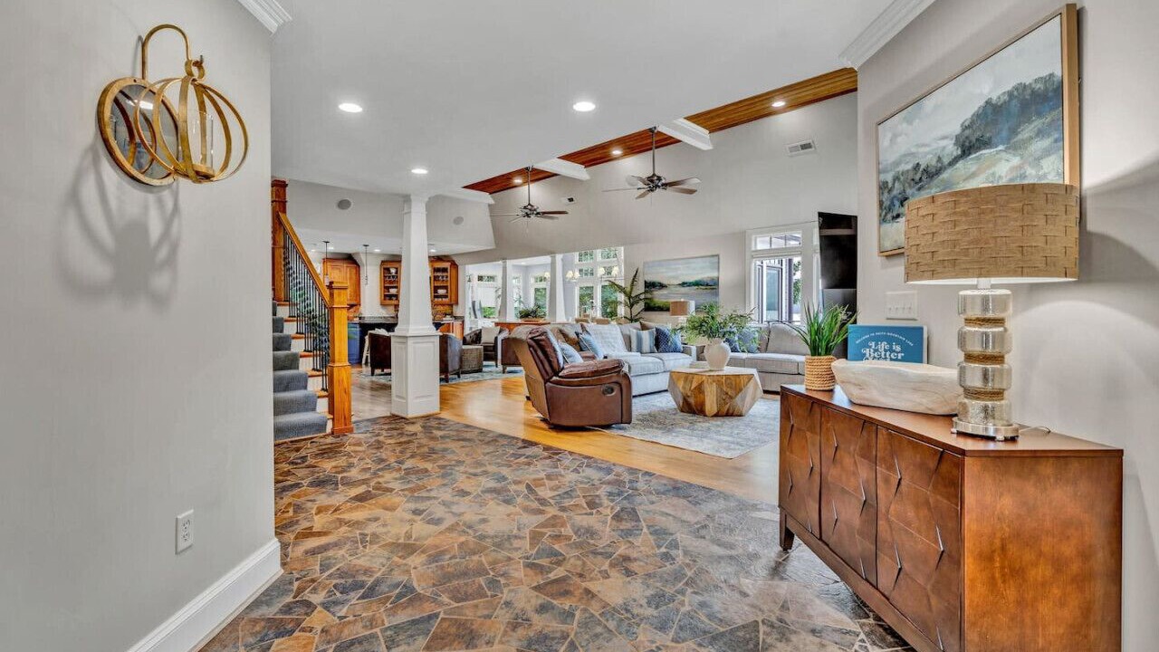 Photo of Livingroom in Huddleston