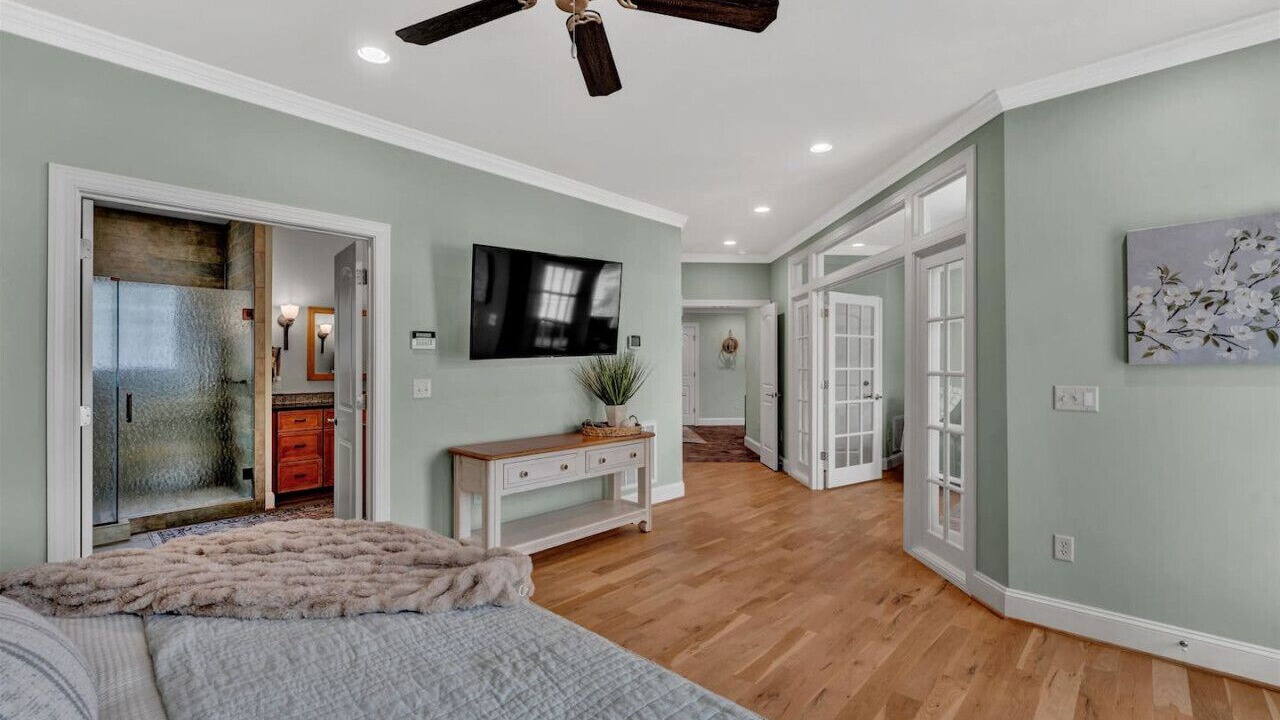 Photo of Bedroom in Huddleston