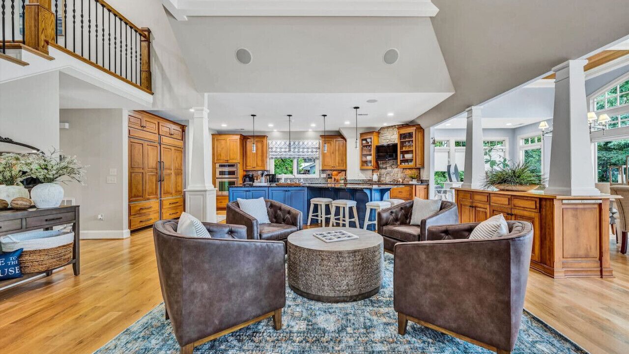 Photo of Livingroom in Huddleston