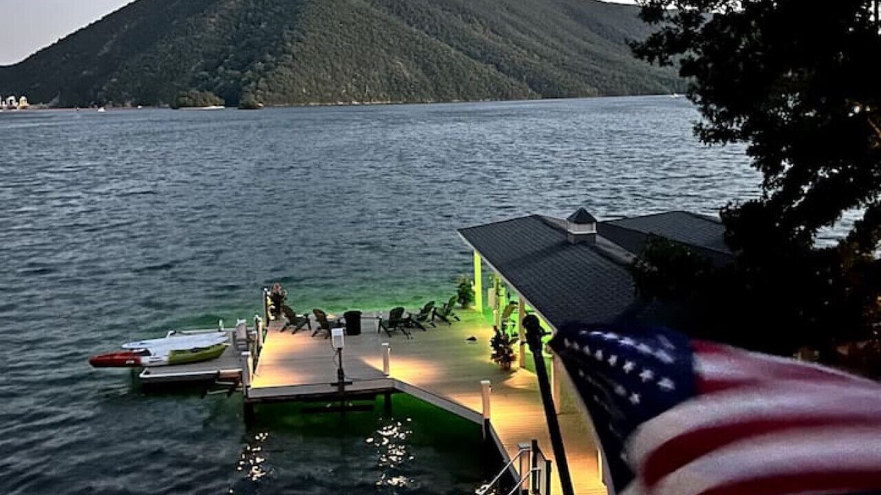 Photo of Outdoor in Huddleston