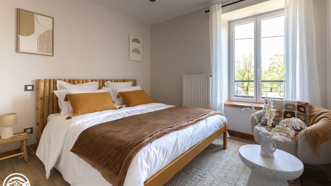 Photo of Bedroom in Aveze