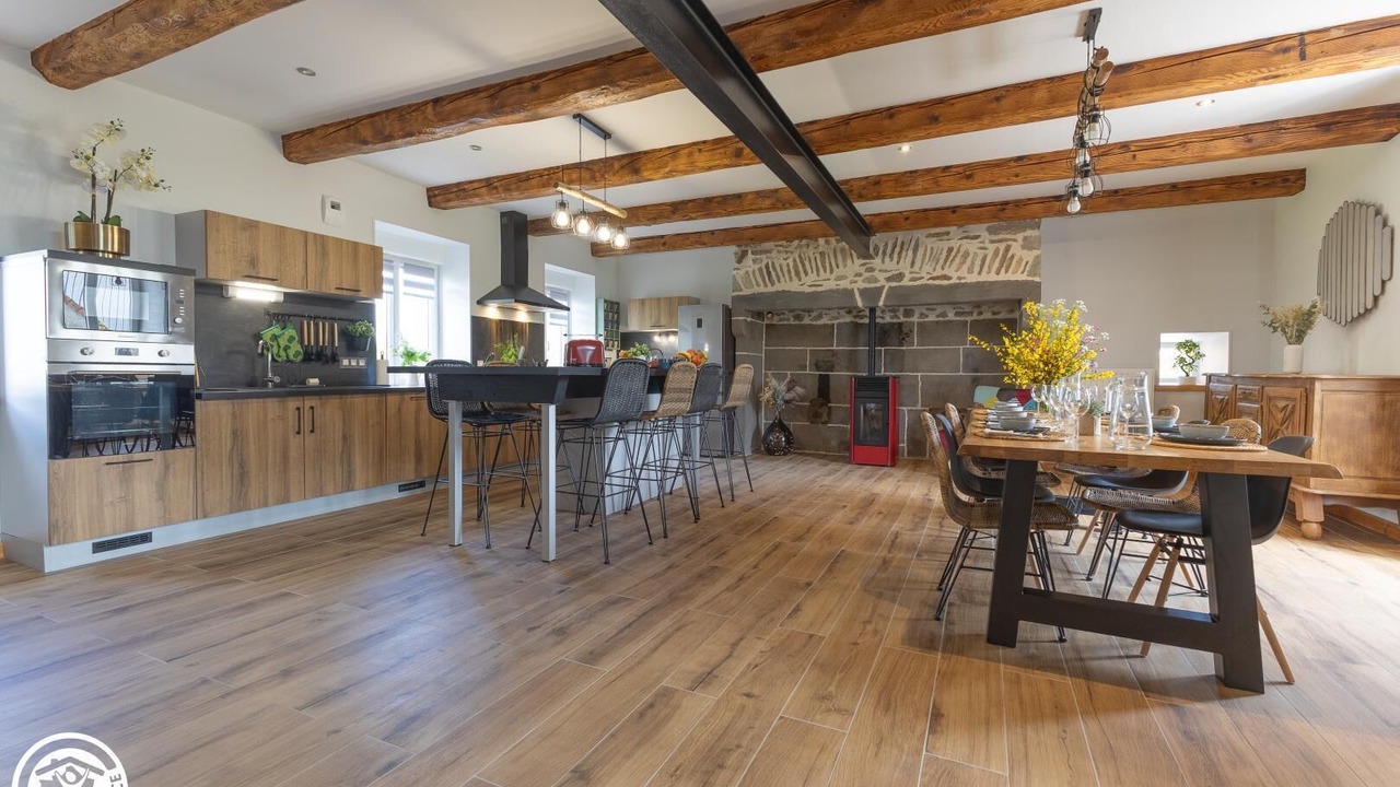 Photo of Others in Aveze