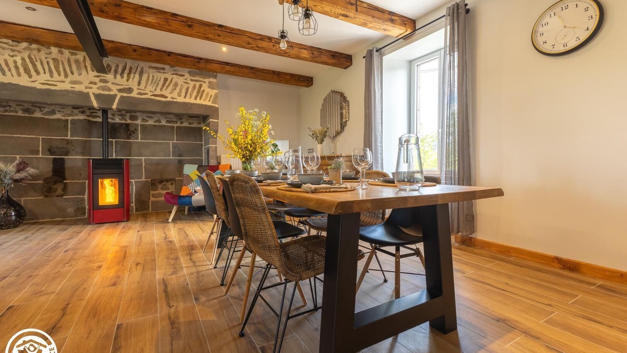 Photo of Others in Aveze