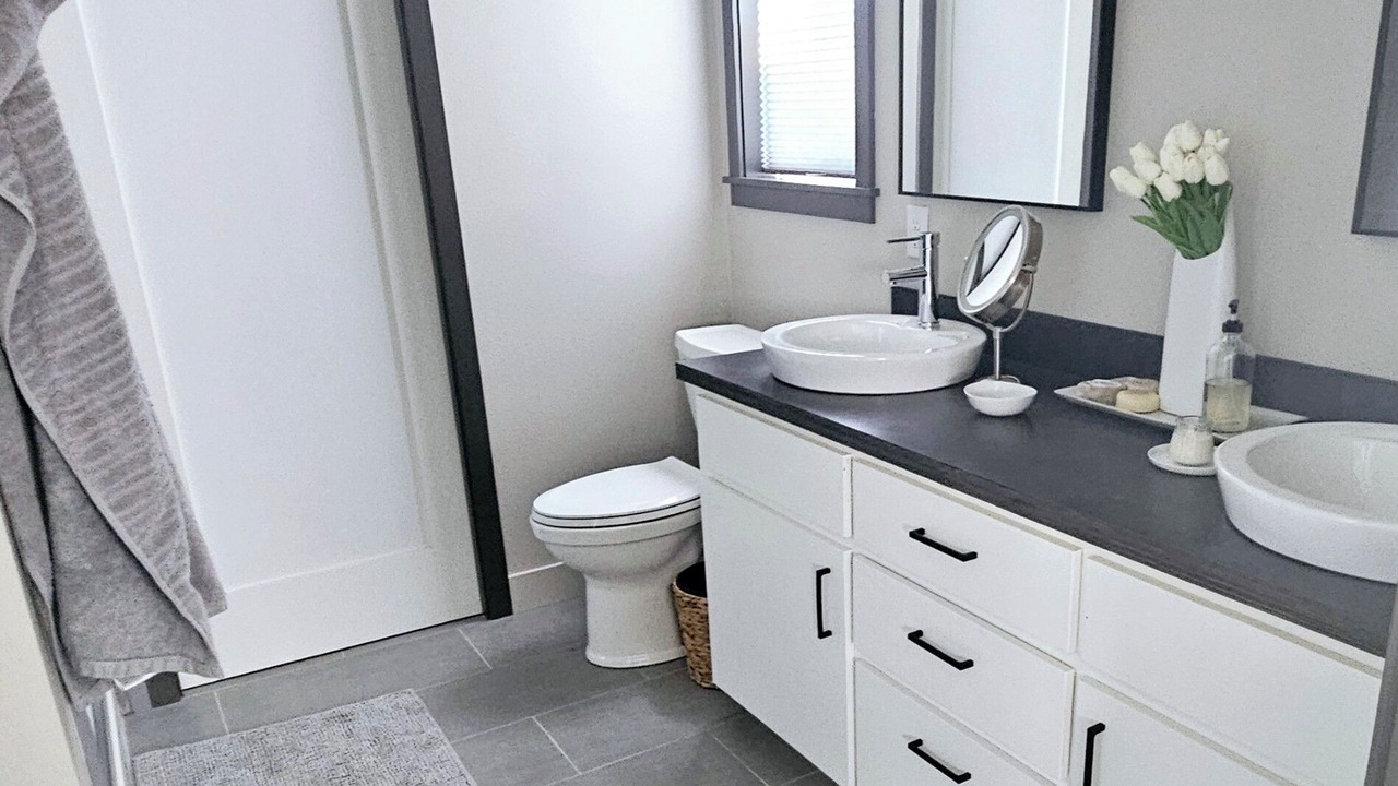 Photo of Bathroom in Pierre